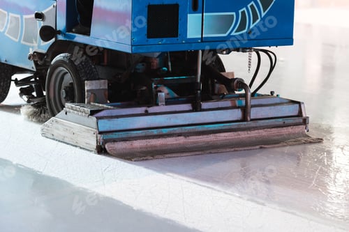 Preview: Special machine ice harvester cleaning the ice rink