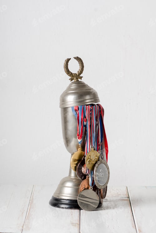 Preview: Trophy