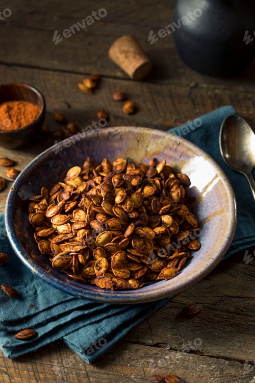 Preview: Homemade Roasted Spicy Pumpkin Seeds