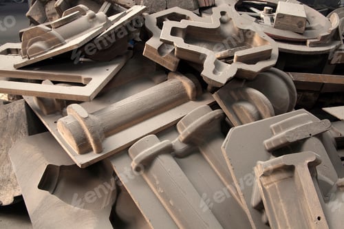 Preview: metal castings inside the factory