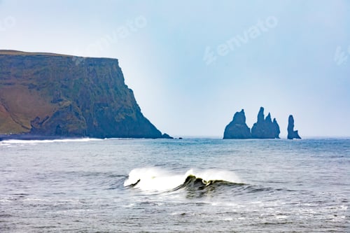 Preview: Basalt cliffs at Iceland South shore near Vik