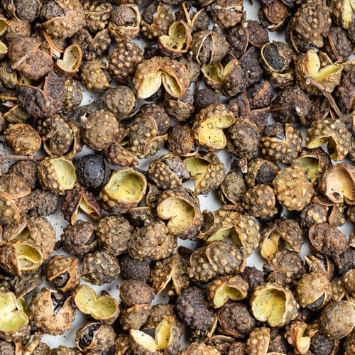 Preview: dried sichuan pepper peppercorns close up