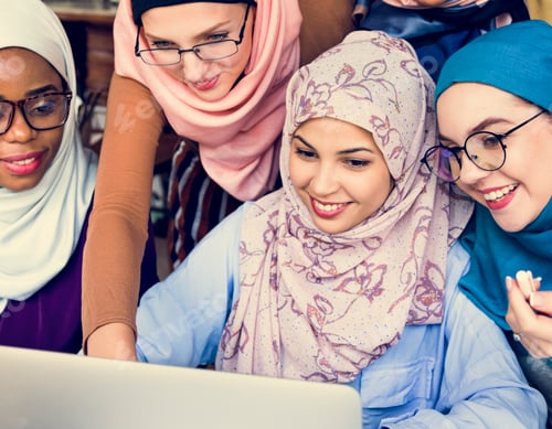 Preview: islamic women friends working together