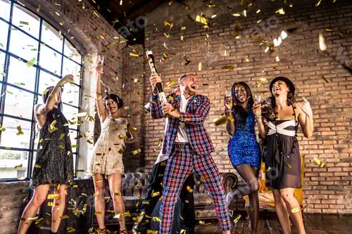 Preview: Friends having party