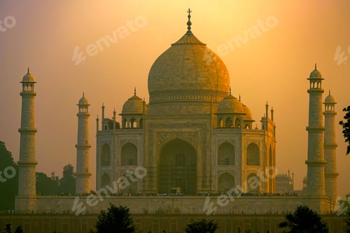 Preview: Taj Mahal scenic sunset view in Agra, India