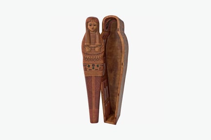 Preview: Open sarcophagus with female figure