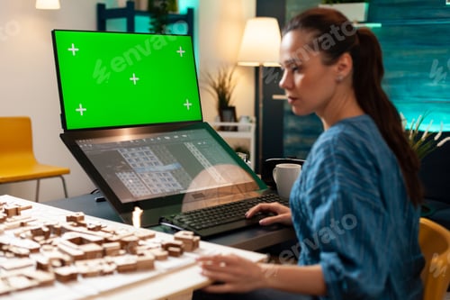 Preview: Architecture manager with design plan and green screen
