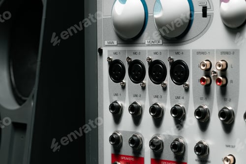Preview: Music stereo system amplifier close up photo