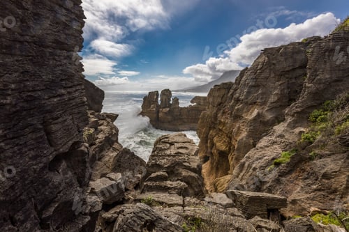 Preview: Punakaiki Pancake Rocks with blowholes in the Paparoa National P