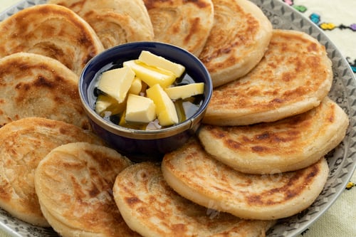 Preview: Fresh baked meloui, Moroccan pancakes