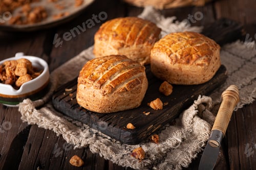 Preview: Pork greaves bun