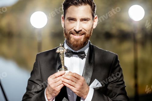 Preview: Actor at the awards ceremony