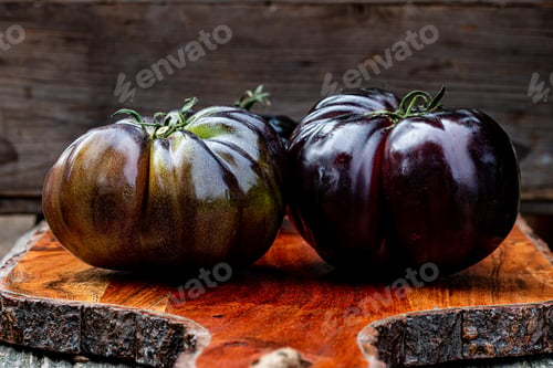 Preview: Black heirloom tomatoes