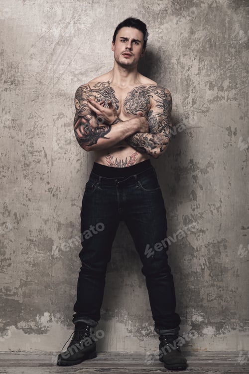 Preview: Man with tattoo