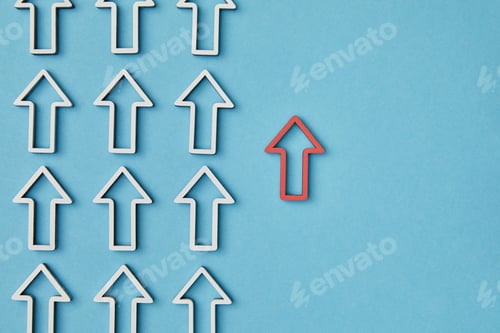 Preview: top view of vertical rows with white pointers near red arrow on blue background