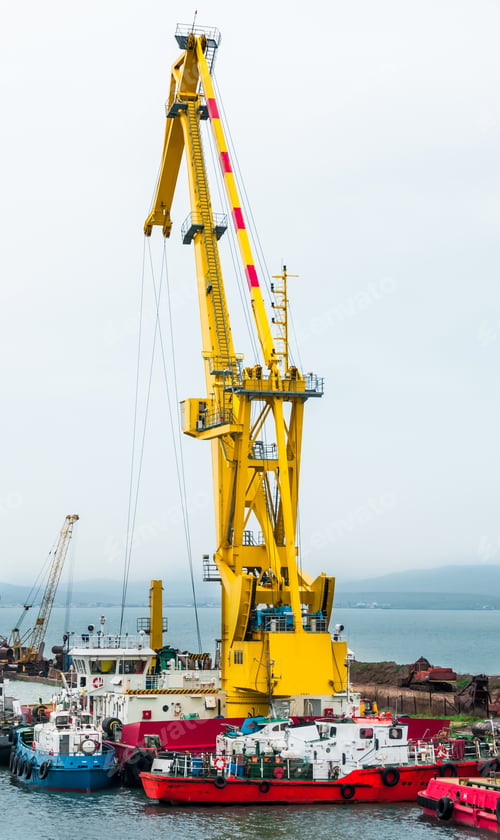 Preview: Floating cranes on the construction