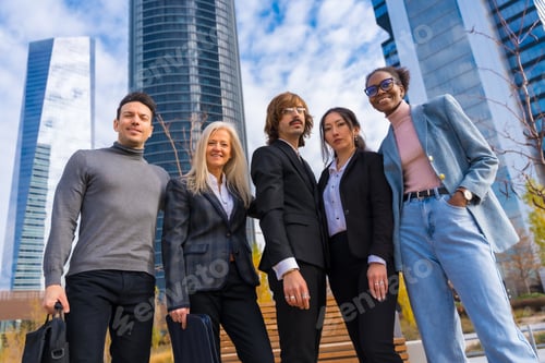 Preview: Corporate portrait of group of multi-ethnic middle-aged businessmen and businesswomen