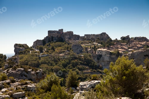 Preview: View of walled medieval town and castle, Les Baux-de-Provence, Provence-Alpes-Côte d'Azur, France