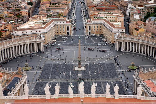 Preview: Italy, Rome, St. Peter's Square seen from St. Peter's Basilica