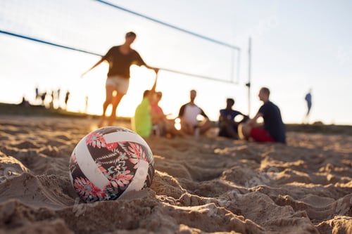 Preview: Volleyball on beach