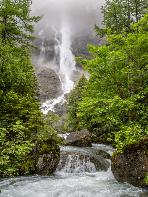 Preview: Einsgenalp waterfall near Adelboden town, Switzerland