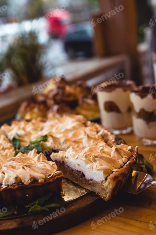 Preview: tart and Italian meringue