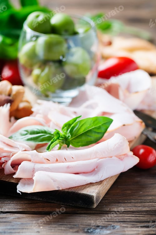 Preview: Italian antipasto with chicken ham and bread