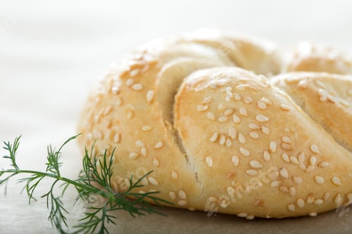 Preview: Bun with sesame