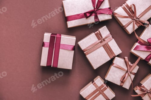 Preview: Christmas.Christmas gift box zero waste,Boxing Day, eco friendly packaging gifts kraft paper eco chr