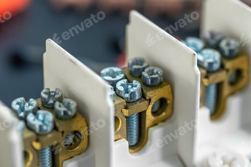 Preview: Terminal blocks and distribution blocks, close up.