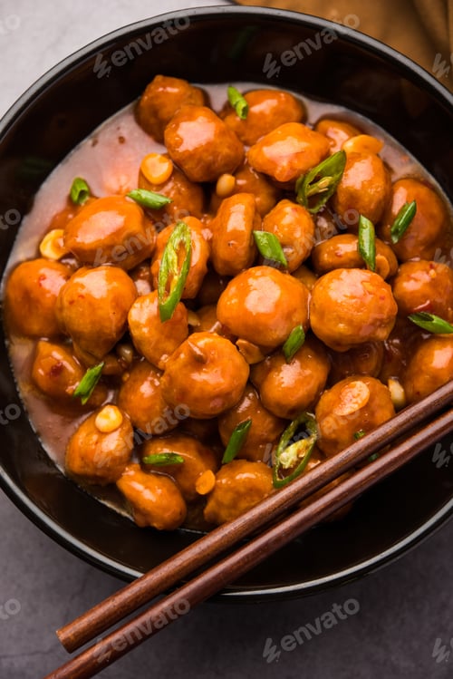 Preview: Glycine max Chunks or Soya Chunk Manchurian dry or with Gravy