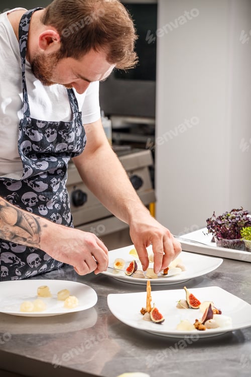Preview: Busy chef at work