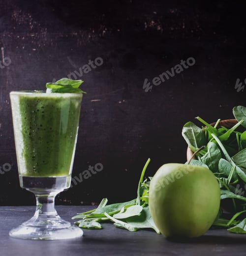 Preview: Green Smoothie preparation