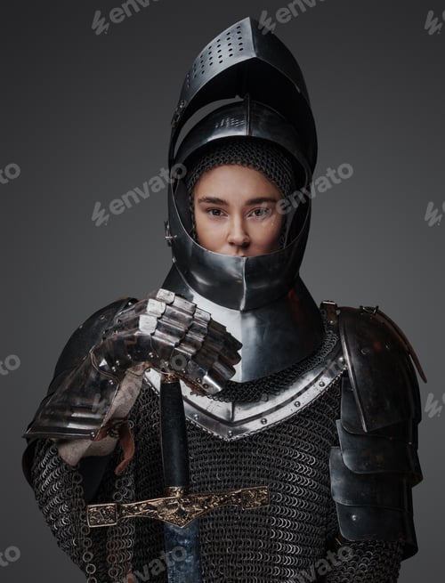 Preview: Female knight dressed in steel armor holding sword