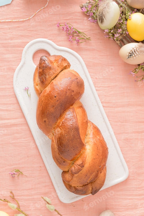 Preview: Portuguese traditional Easter cake
