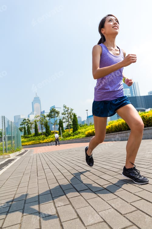 Preview: Young girl running fast at Hong Kong