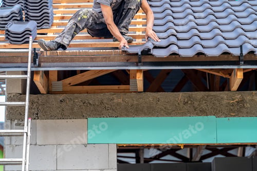 Preview: manual installation of roof covering made of ceramic tiles