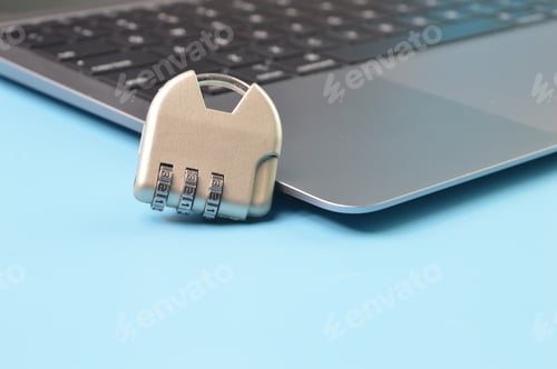 Preview: Steel padlock and computer keyboard. Data protection and internet security concept.