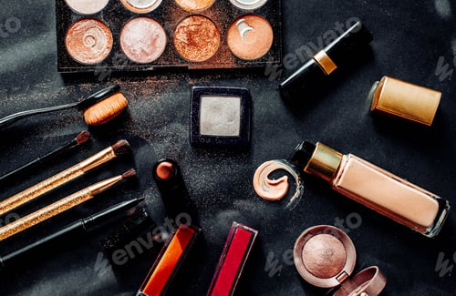 Preview: cosmetics and accessories
