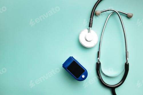 Preview: diagnostics of coronaviruses and pneumonia device heart rate monitor measures lung soturation and