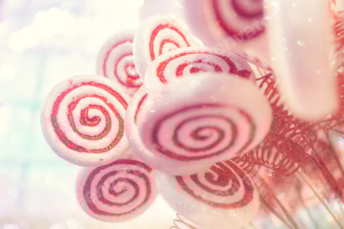 Preview: White and red candy