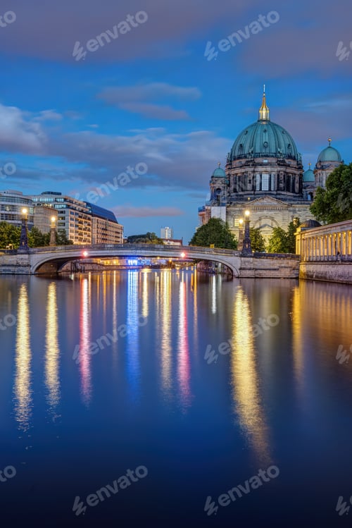 Preview: The Berlin Cathedral and the river Spree