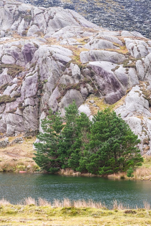 Preview: Cwmorthin Quarry and Cwmorthin Lake, a disused quarry at Tanygrisiau, Vale of Ffestiniog, Gwynedd, N