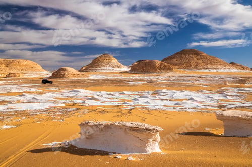 Preview: Chalk rocks in the White Desert at sunset. Egypt, Baharia