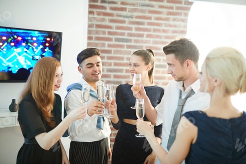 Visualização: Brindando na festa