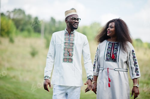 Preview: African family in traditional clothes
