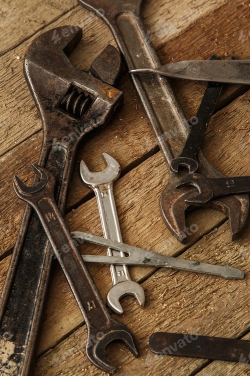Preview: Metallic spanners