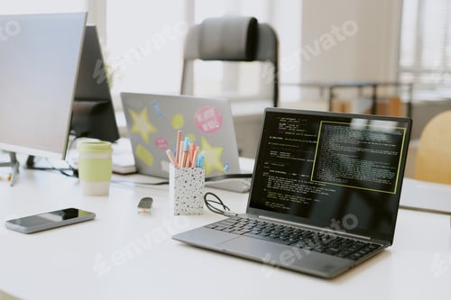 Preview: Graphite Laptop on Work Table