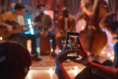 Preview: Photo of performance on the phone