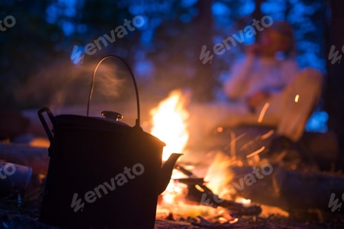 Preview: fire wood at night